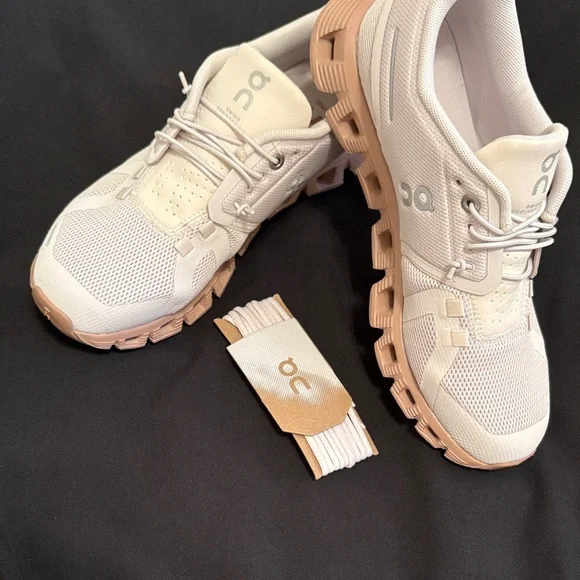 On Cream and Tan Athletic Shoes ON Cloud 5 Sneakers Women’s size 6.5 - Picture 4 of 14